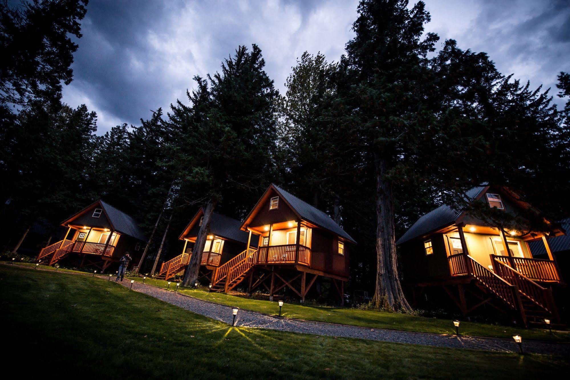 Hidden Acres Farm And Treehouse Resort テラス エクステリア 写真