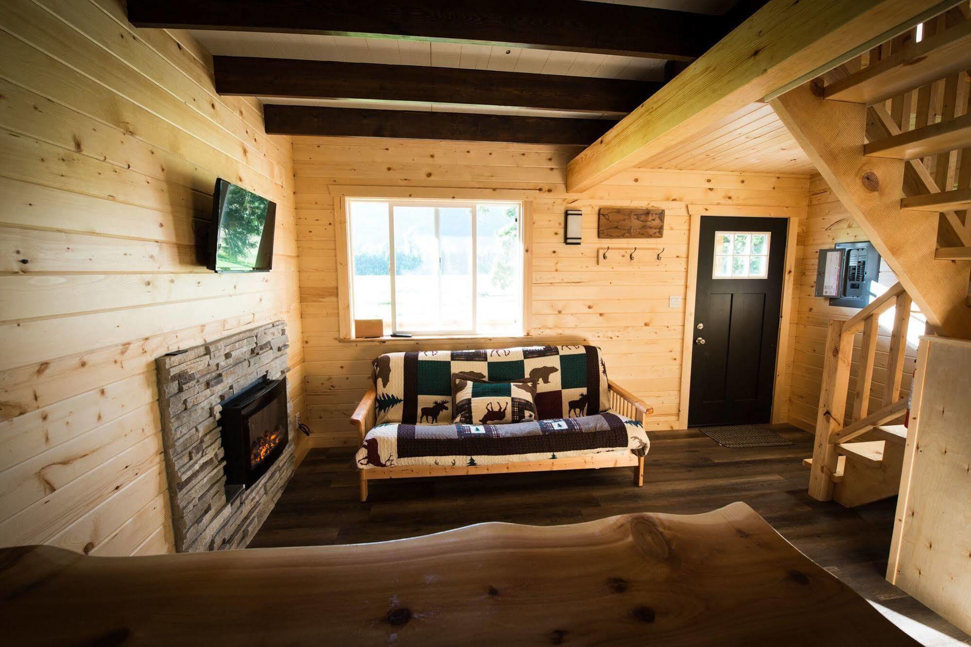 Hidden Acres Farm And Treehouse Resort テラス エクステリア 写真